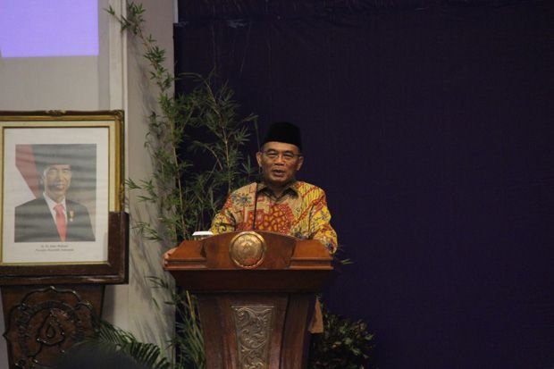 Mendikbud Minta KBM...