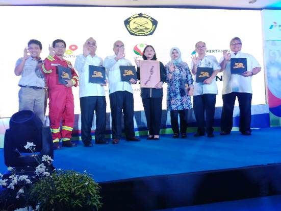Resmi, Pertamina Operator...