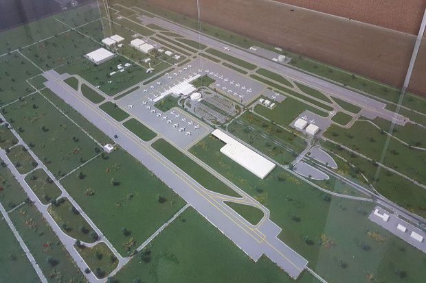 Runway Bandara Kertajati...