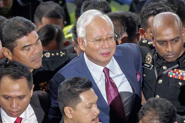 Najib Razak Didakwa...