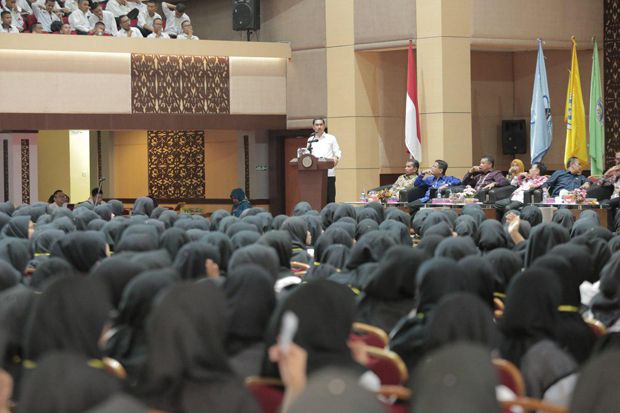 Butuh Program Khusus...
