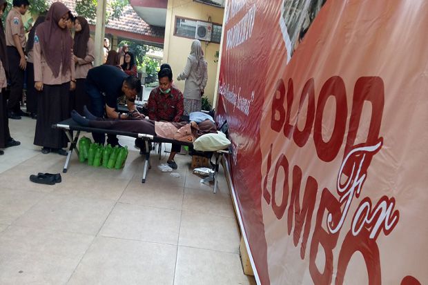 Bantu Korban Gempa,...