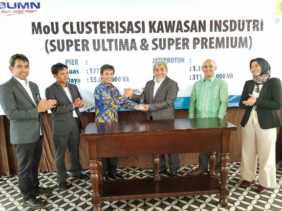 PLN Pasok Listrik 366...