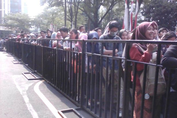Pencari Beasiswa Membeludak...