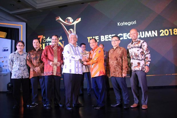 Petrokimia Gresik Raih...