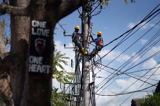 PLN Berhasil Nyalakan...