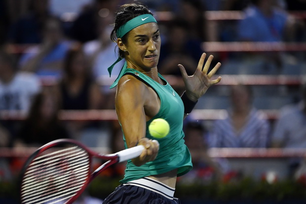 Caroline Garcia Hadapi...