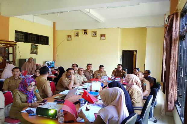 Bupati Pasangkayu Evaluasi...