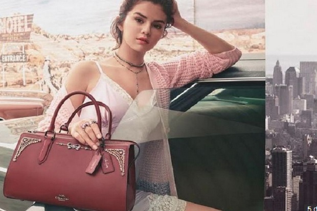 Selena Gomez Desain...