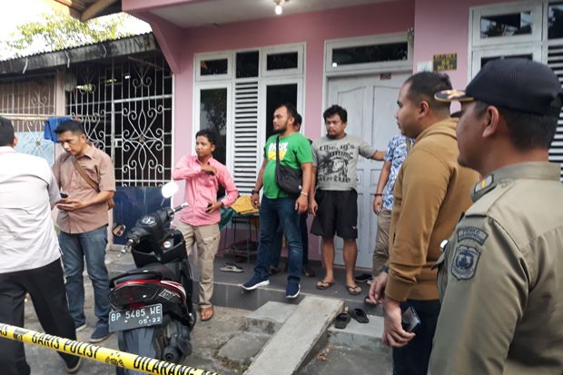 Dua Anaknya Berduel,...