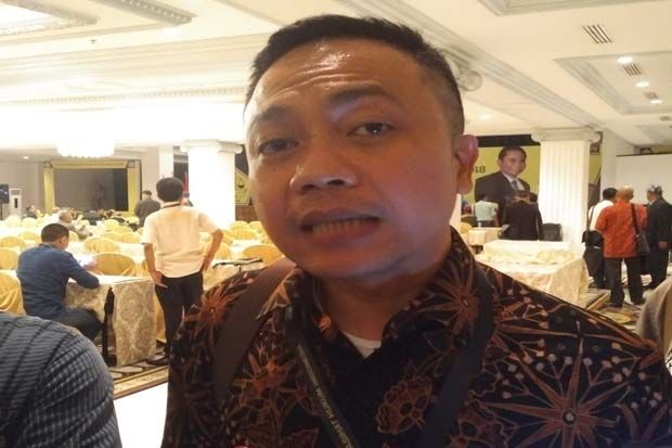 Rakhmat Santoso Pimpin...