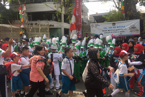 Ribuan Pelajar Tanah...
