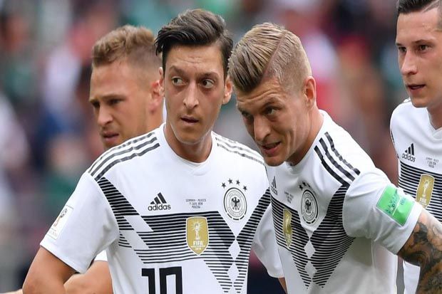 Kroos Tuding Cara Oezil...
