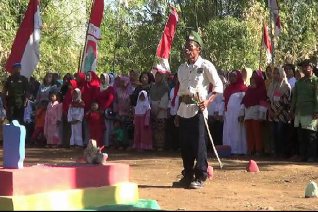 Peringati HUT RI, Ratusan...
