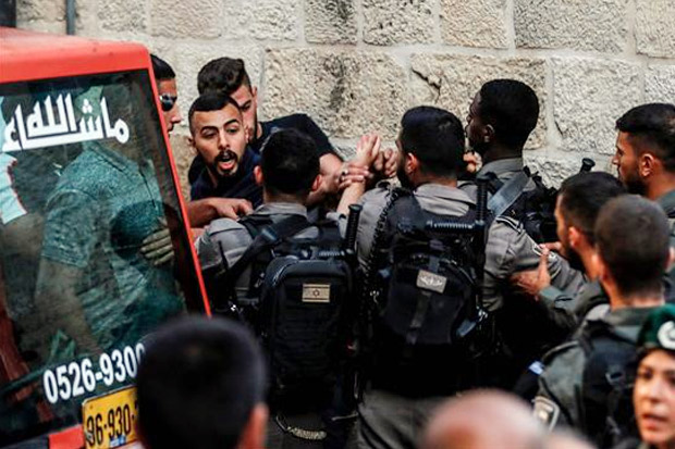 Tutup Al-Aqsa dan Usir...