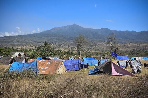 Warga Lombok Utara Memilih...