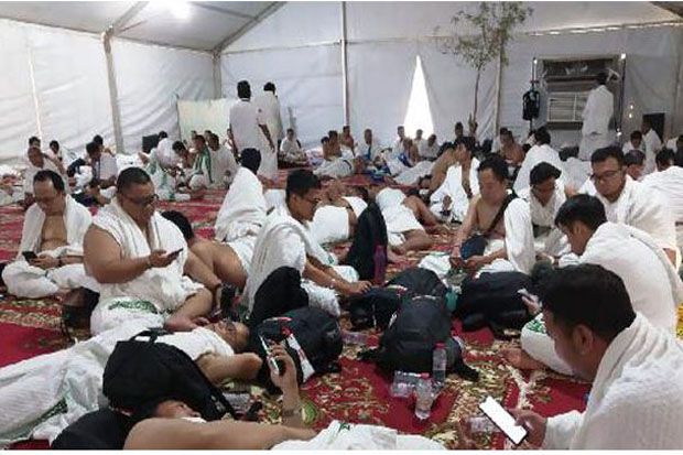 Jamaah Haji Sakit Jalani...
