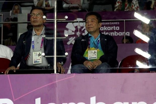 Wiranto Beri Suntikan...