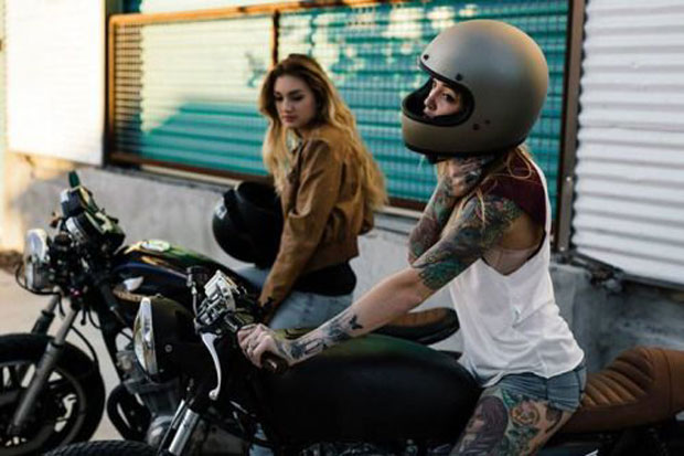Triumph Scrambler 1200...