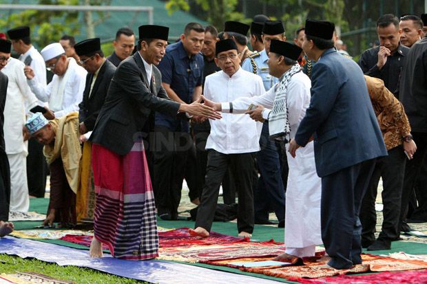 Presiden Jokowi Solat...