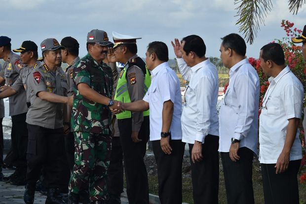 Panglima TNI dan Kapolri...