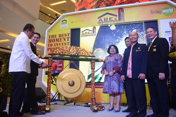 Gelar Pameran, AREBI...
