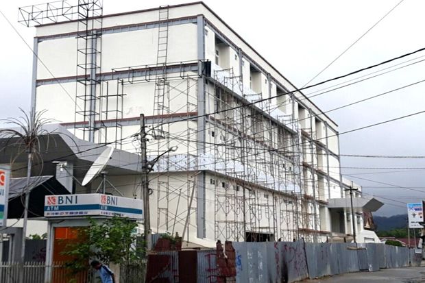 Gedung RSUD Mangkrak,...