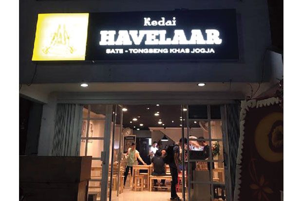 Menu Nasionalis di Kedai...