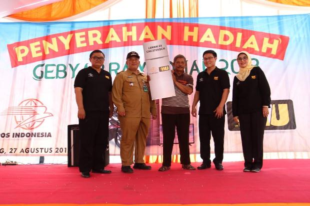 Pos Indonesia Serahkan...