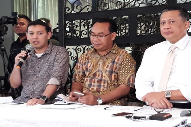 Survei: Kinerja Rendah,...