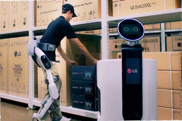 LG CLOi SuitBot, Robot...