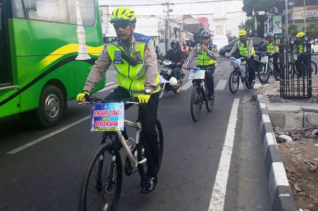 Polda DIY Gelar Patroli...