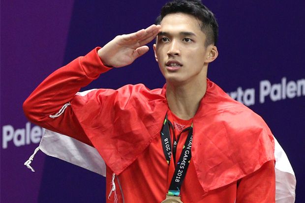 Sebelum Tanding, Jonatan...