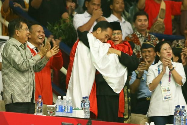 Emas Hanifan Satukan...