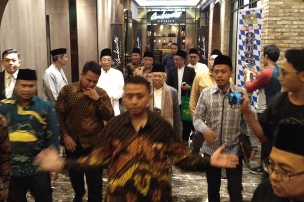 KH Maruf Amin Hadiri...