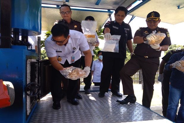 BNN Kepri Musnahkan...
