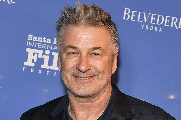Aktor Alec Baldwin Mundur...