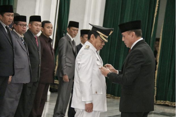 Pj Gubernur Jabar Lantik...