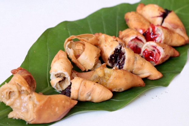 Pisang Molen Hadirkan...