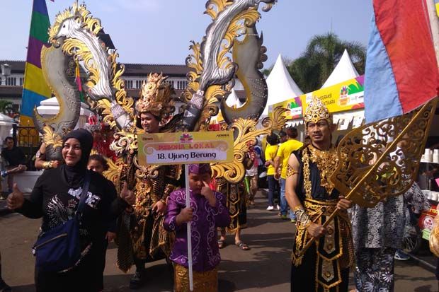 Puluhan Seni Tradisi...