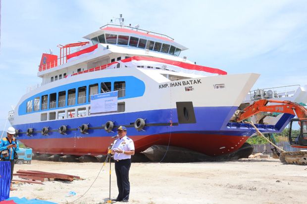 Kapal Ihan Batak Diluncurkan,...