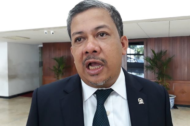 Fahri Hamzah: Jangan...