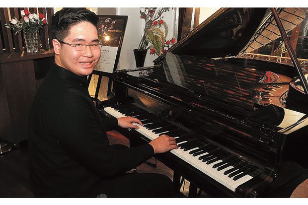 Gelar Konser, Jonathan...