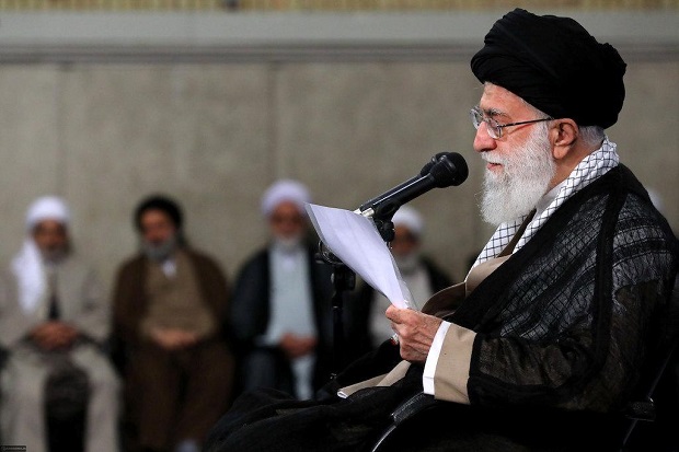 Khamenei: Perang Tak...
