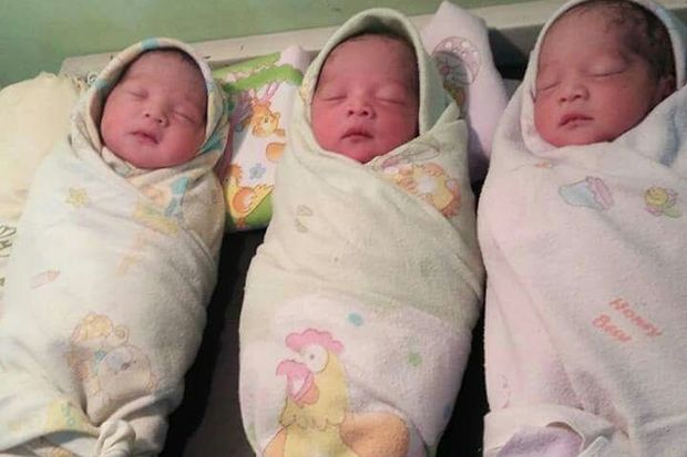Melahirkan 3 Anak di...