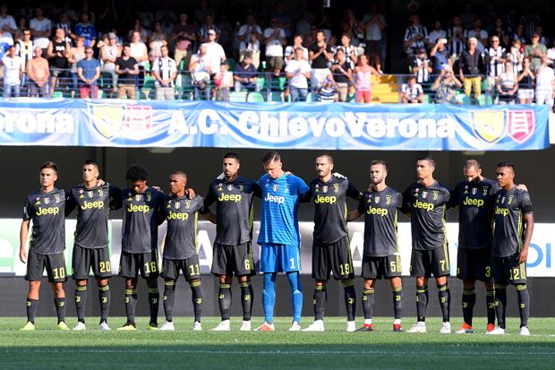 Juventus Daftarkan Skuat...