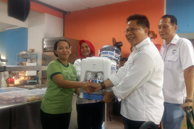 Gerkindo Bagikan Dispenser...