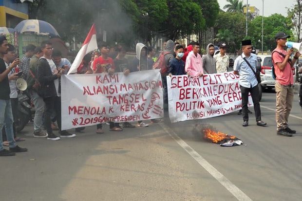 Kelompok Mahasiswa Ini...