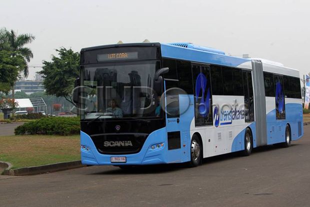 DKI Gratiskan Bus Transjakarta...