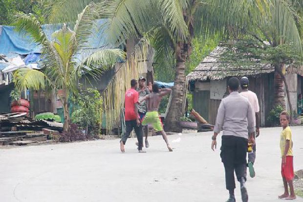 Usai Mabuk Bersama,...